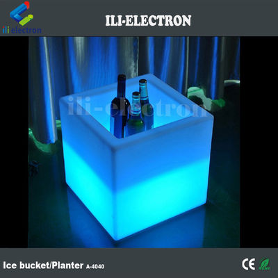 Square PE Plastik LED Ice Bucket / LED Flower Pot / Flower Planter