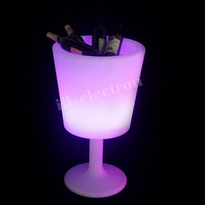 Wireless Plastik LED Es Ember Cup Bentuk 16 Warna Perubahan Untuk Champagne