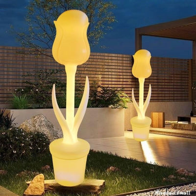 Lampu lantai bunga tulip tahan air plastik berdiri di luar ruangan 50000 jam umur