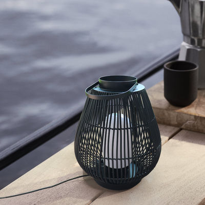 IP44 Waterproof Rattan Garden Lantern Untuk Lantai Lanskap Luar Ruang