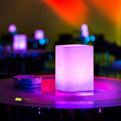 RGB Mengubah Warna LED Luar Ruang Kubu Cahaya USB Pengisian Daya Dikendalikan Dengan Remote Control