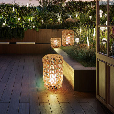 Outdoor Lawn Rattan Garden Lanterns IP44 Water Resistant Untuk Hotel