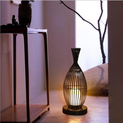 Lampu Lantai Rotan Tahan Air Untuk Balkon Luar Villa