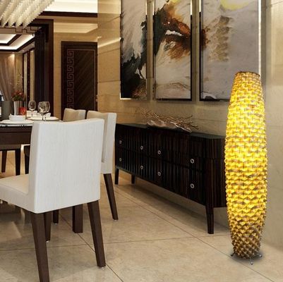 Lampu lantai rattan berlapis bambu 3500K untuk ruang tamu rumah tangga