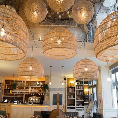 Modern Round Rattan Hanging Chandelier Untuk Restoran Pencahayaan Indoor