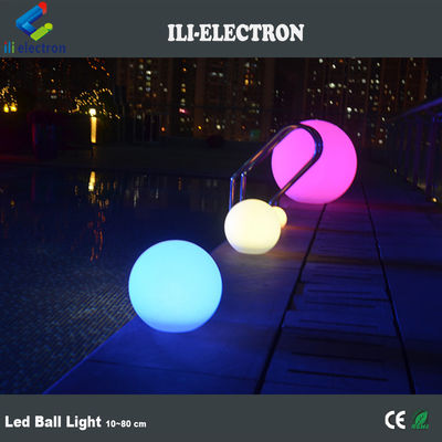 PE Plastik berwarna-warni luar menggantung led bola cahaya