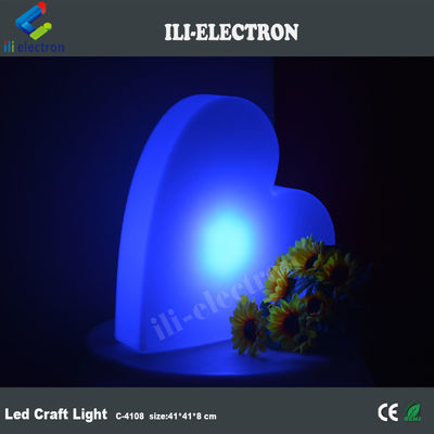 Lampu dekoratif berbentuk jantung yang dipimpin