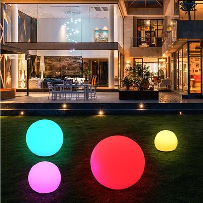 100% PE Bola lampu led dari plastik remote control baterai isi ulang