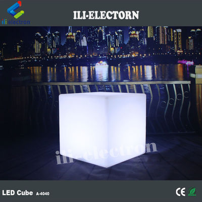 PE plastik berubah warna tercahaya Solid LED Glow Kubus