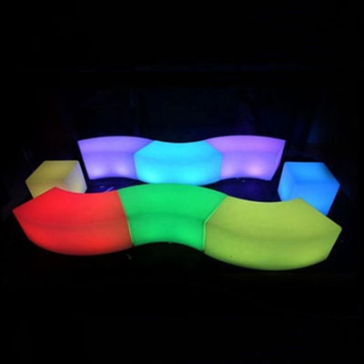 Furnitur LED luar yang cerdas dipimpin bangku melengkung