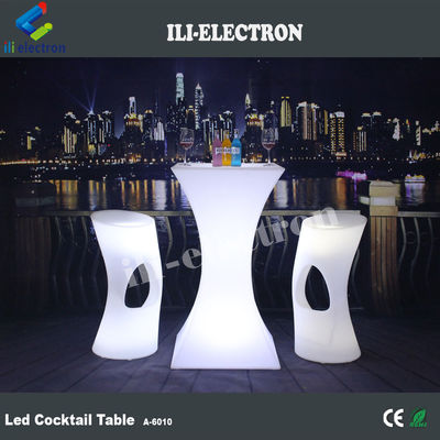 Meja kopi kaca furnitur LED di luar ruangan