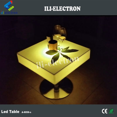 Komersial Square LED Light Up Cocktail Tables Rechargeable Dengan Baja Berastain