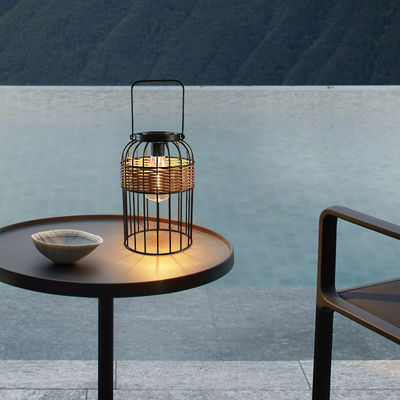 Lampu Surya Rotan Woven Portable Kecil Untuk Atmosfer Meja Balkon