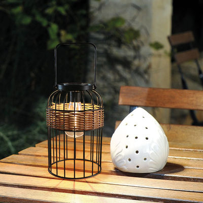 Lampu Surya Rotan Woven Portable Kecil Untuk Atmosfer Meja Balkon