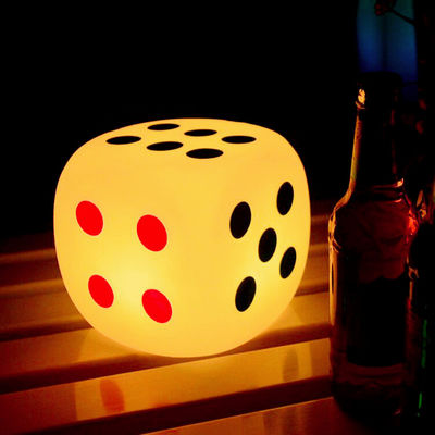 Lampu luar LED Kubu Lampu Dice Style 15cm 20cm 30cm IP65 Waterproof Untuk acara luar ruangan
