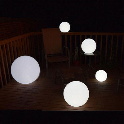 Remote Control LED Glow Ball Light Ip65 Waterproof Terang 20 &quot; Ukuran