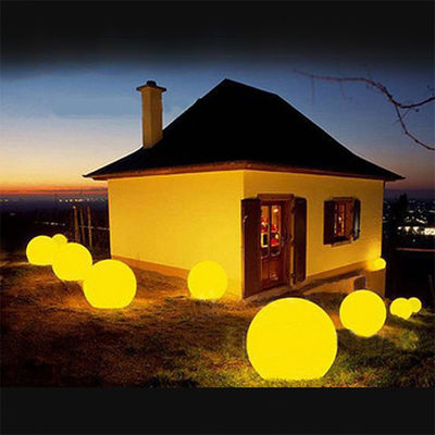 Plastik LED Berubah Warna Bola Cahaya 10cm 80cm tahan air untuk liburan