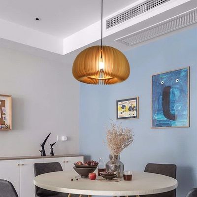 Lampu lilin ruang makan kayu