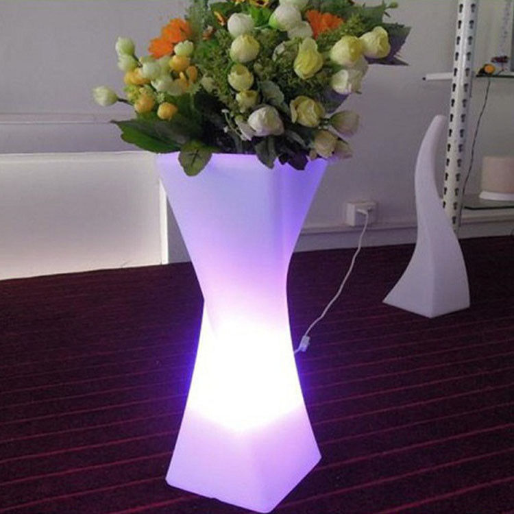 Rechargeable Single LED Lighted Twisted Flower Pot Warna yang Disesuaikan