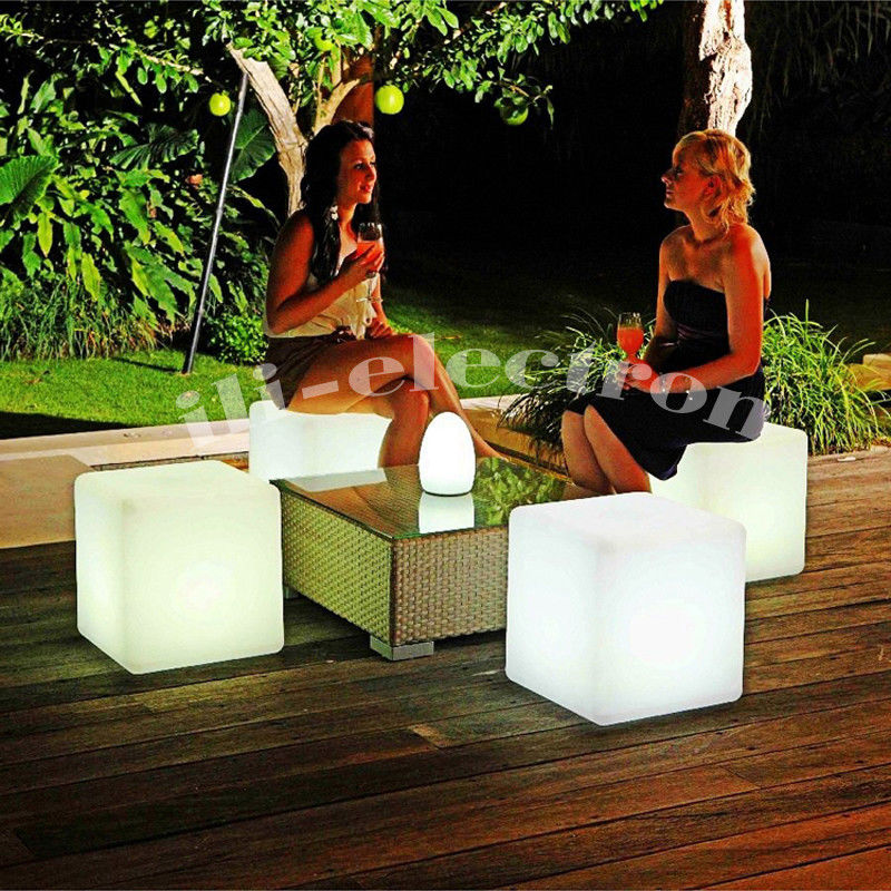 Outdoor LED Light Cube Stool Warna Waterproof Untuk Foyer Dan Dekorasi Patio