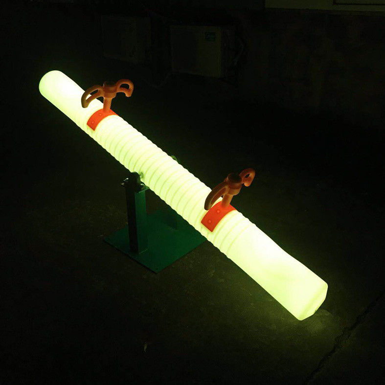 Berubah Warna Plastik Led Cahaya Seesaw Untuk Sekolah