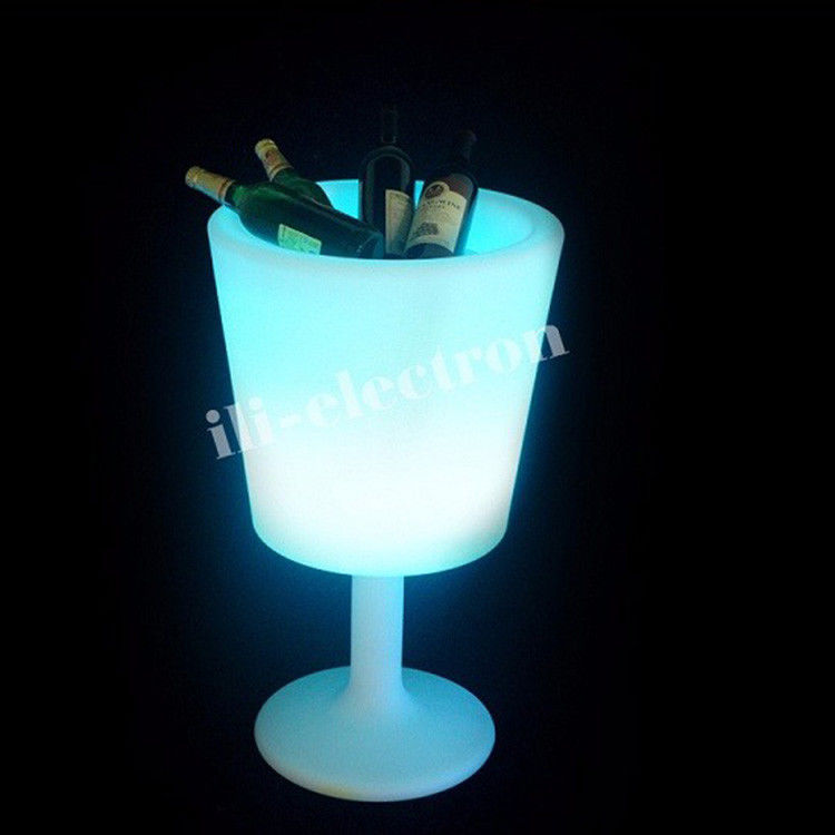 Wireless Plastik LED Es Ember Cup Bentuk 16 Warna Perubahan Untuk Champagne